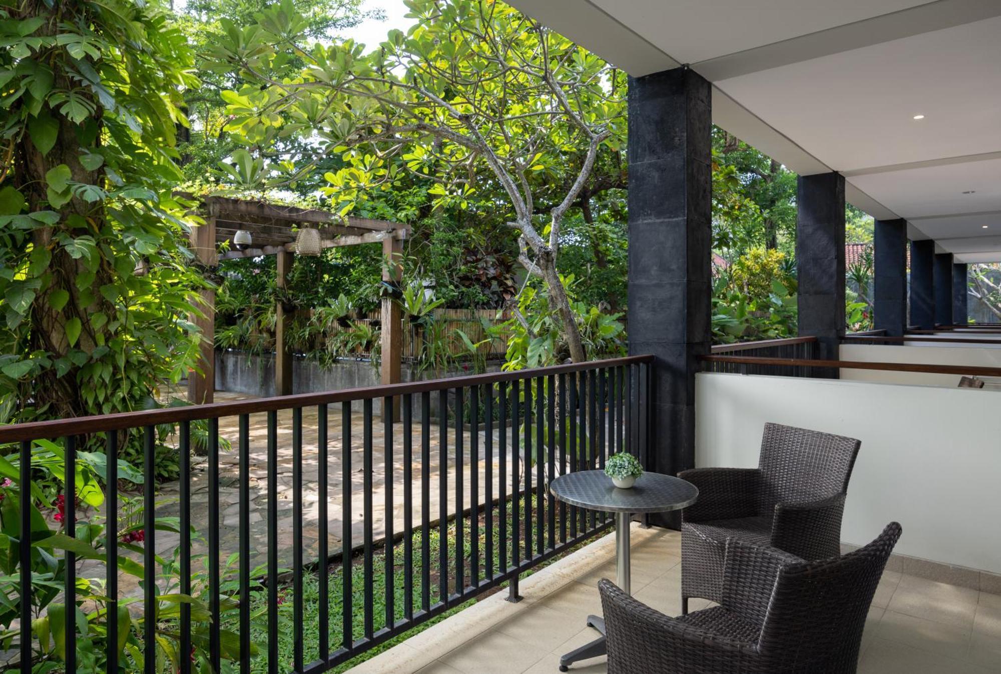 Taksu Sanur Hotel Екстер'єр фото