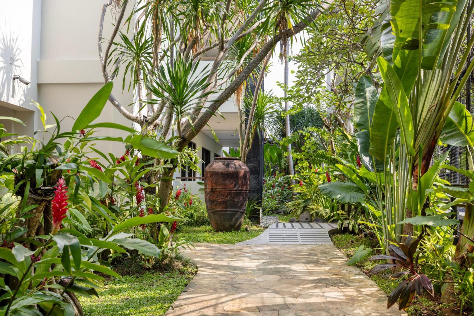 Taksu Sanur Hotel Екстер'єр фото