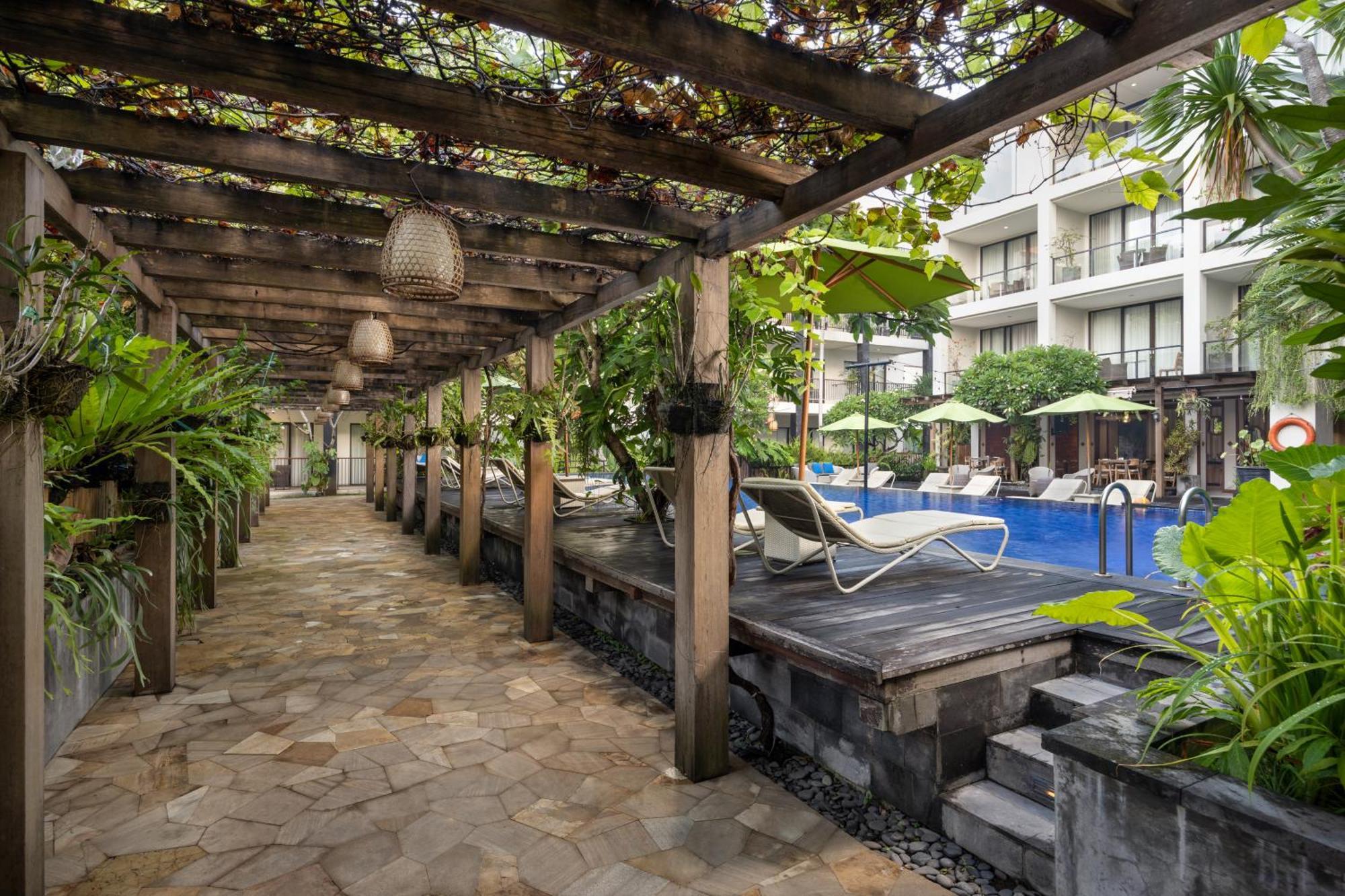 Taksu Sanur Hotel Екстер'єр фото