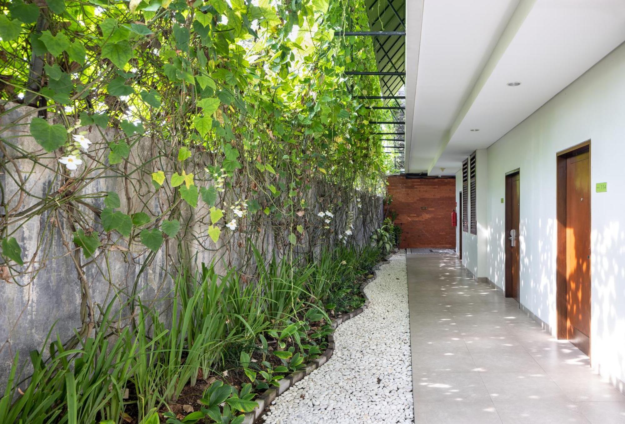 Taksu Sanur Hotel Екстер'єр фото
